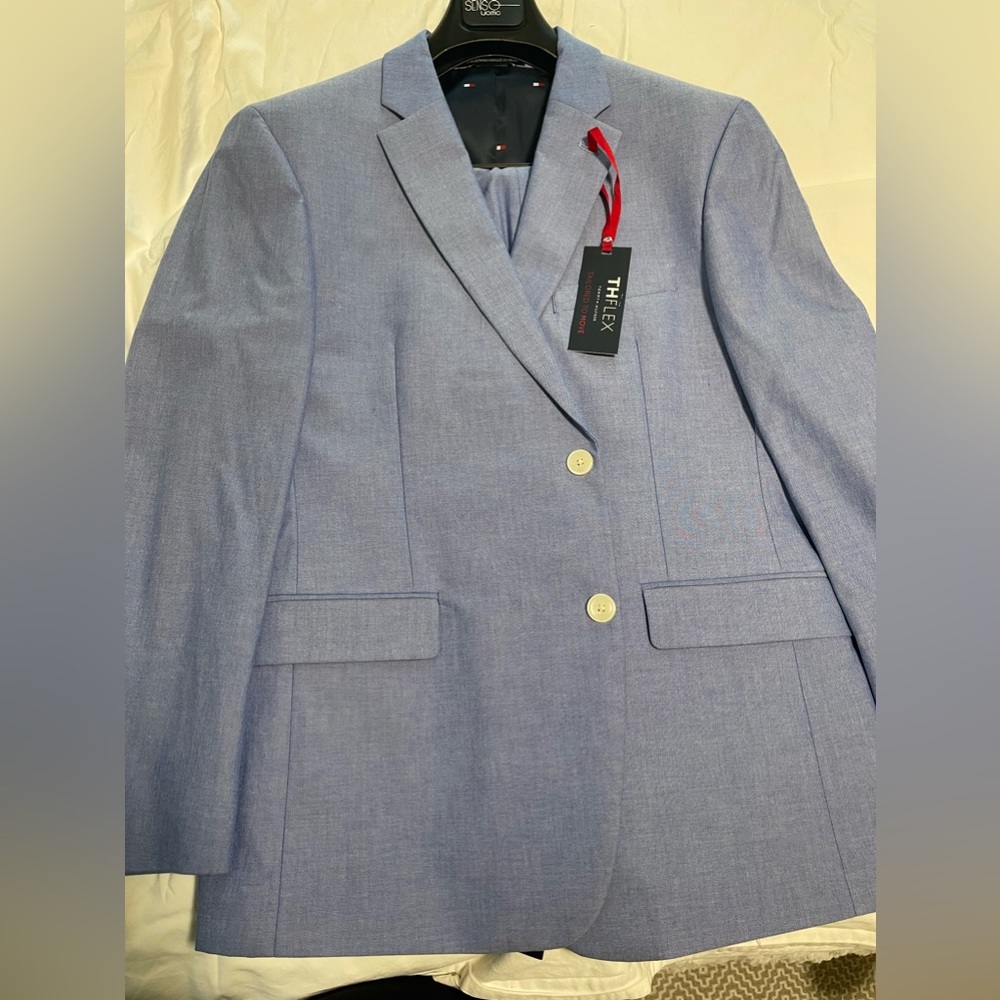 Tommy Hilfiger suite